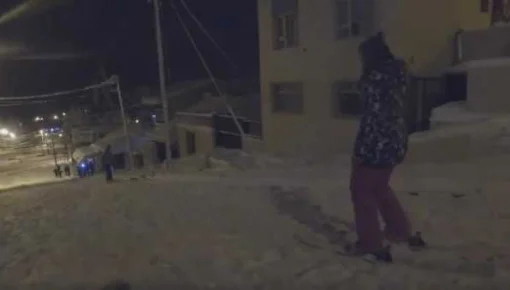 Bariloche: tras las fuertes nevadas, salieron a esquiar por las calles