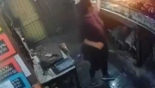 Video viral: así comenzó un insólito incendio en una parrilla