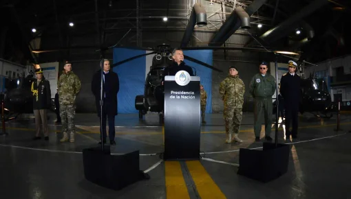 Fuerzas Armadas: Macri despliega por primera vez soldados en la frontera