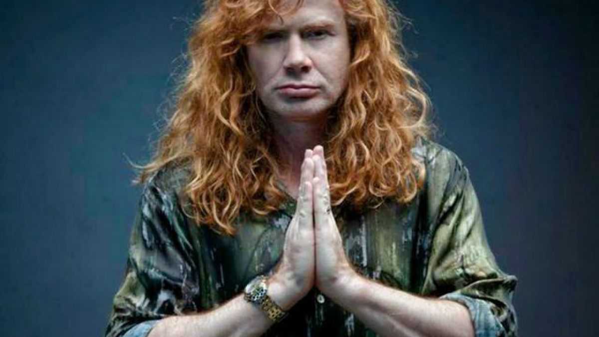 altText(Dave Mustaine, líder de Megadeth, canceló la gira por un cáncer de garganta)}