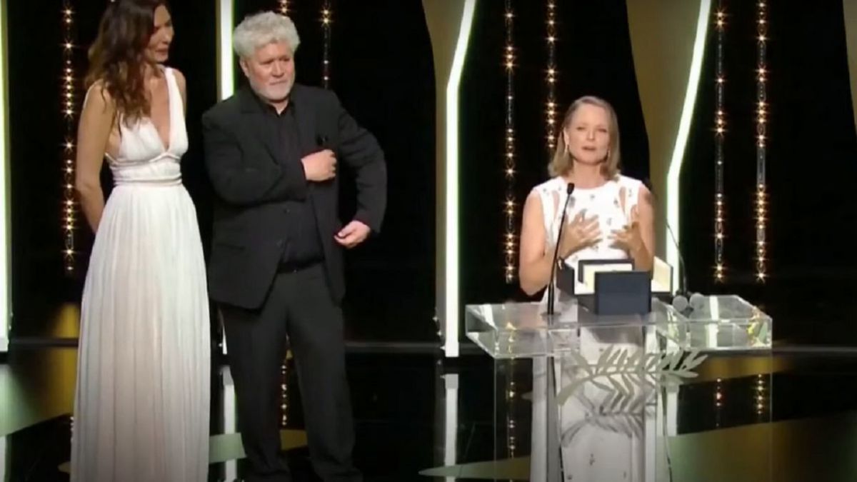 <p>Pedro Almod�var y Jodie Foster en el Festival de Cannes</p> (Agencias)