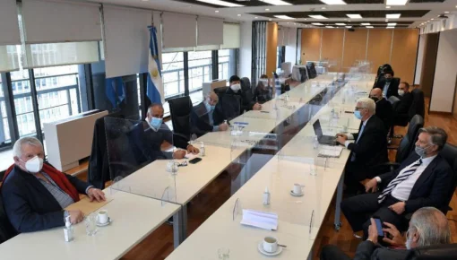 Comercio arrancó las negociaciones por una reapertura de paritarias