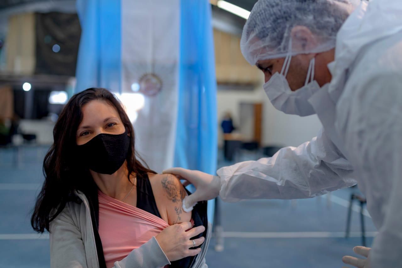 <p>Avanza la campaña de vacunación contra el Covid-19 en la Argentina.</p> (@msalnacion)