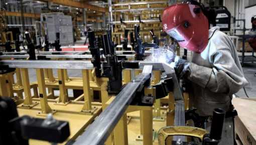 El empleo formal se estabilizó en 2020 pero cayó el salario