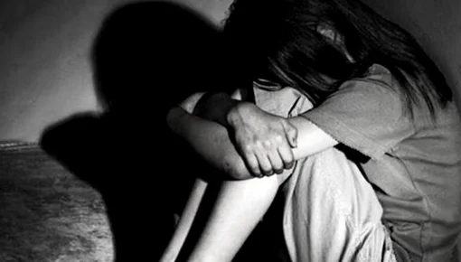 Una nena de 11 años denunció que fue abusada por su padrastro, un ex cura