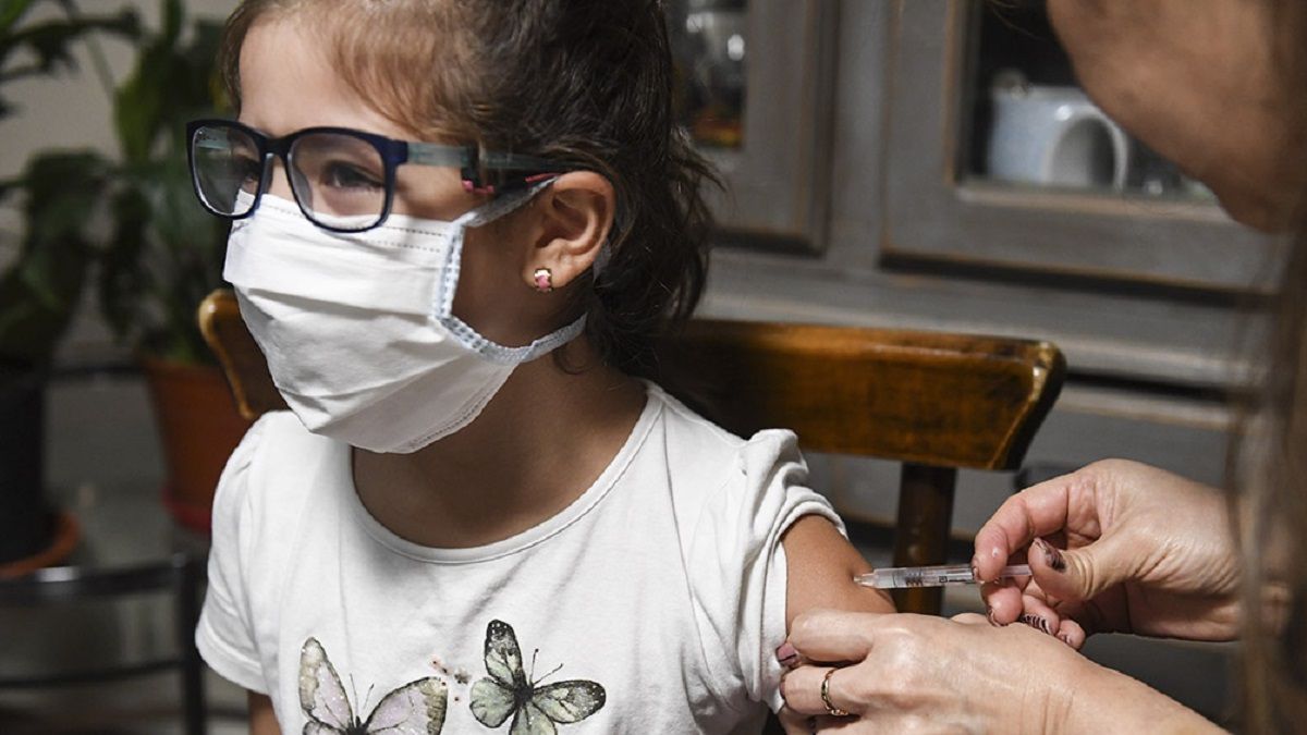 vacunación vacunas sinopharm niños niñas menores (Télam)
