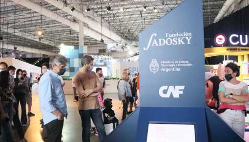 Filmus recorrió actividades de la Fundación Sadosky en Tecnópolis