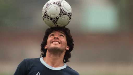 Boca, el Nápoles, Newells, Barcelona y Argentinos recordaron a Diego