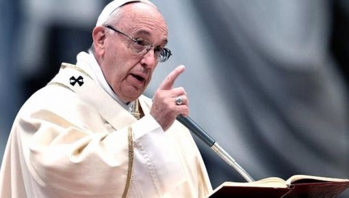 altText(El Papa refuerza el poder de las investigaciones contra abusos en la Iglesia)}
