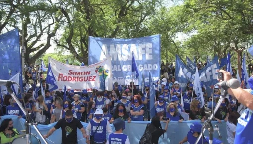 Docentes de Santa Fe ratificaron el paro de 48 horas