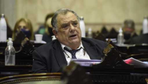 Eduardo Valdés: 