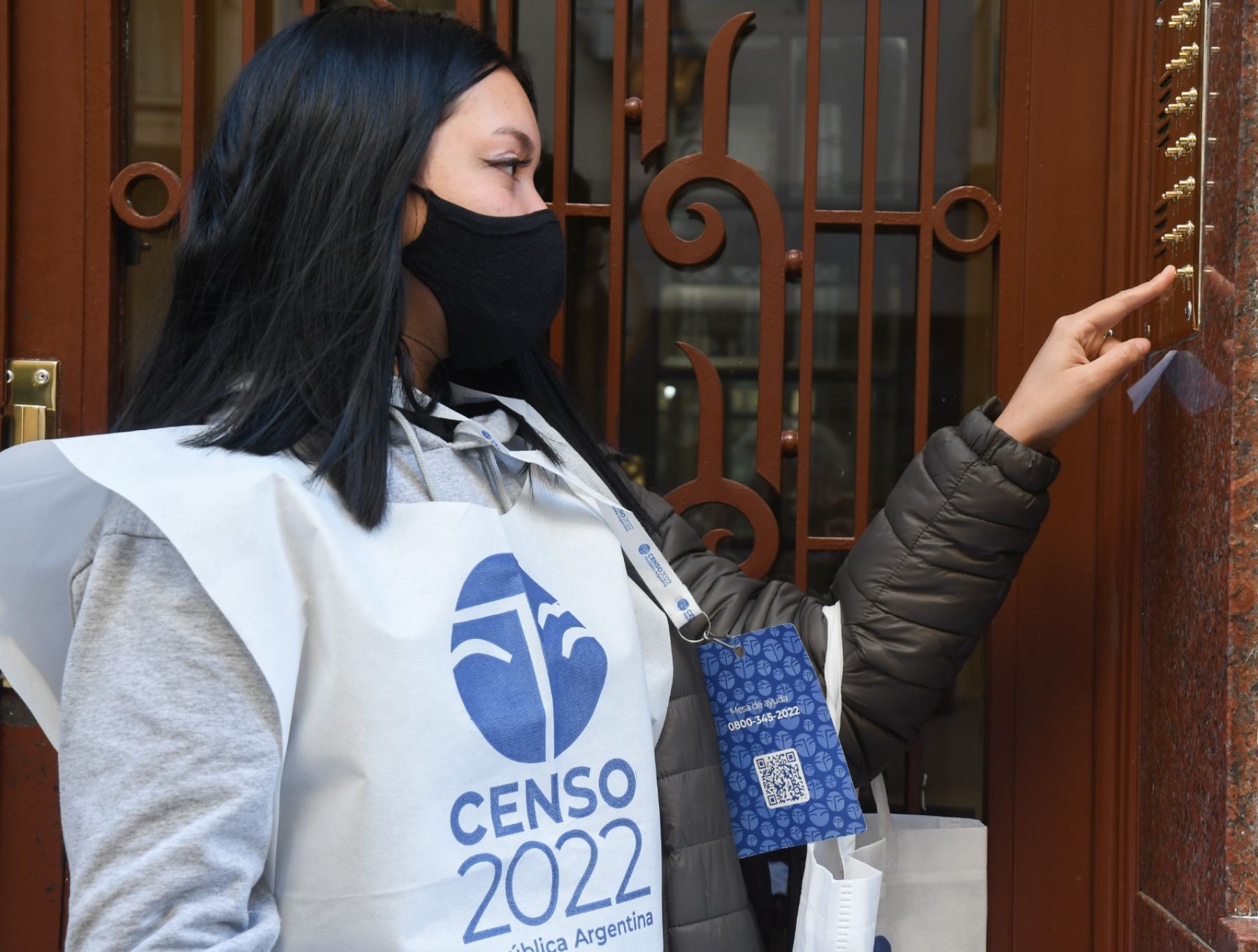 Se puede verificar la identidad de las personas censistas. (Foto: Télam)