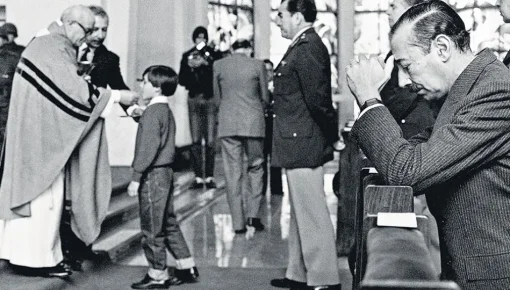 Iglesia cómplice: Argentina firma acuerdo para difundir un archivo histórico sobre la dictadura