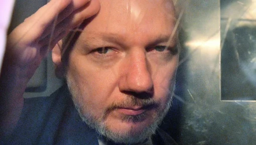 Aprueban la extradición de Julian Assange a Estados Unidos