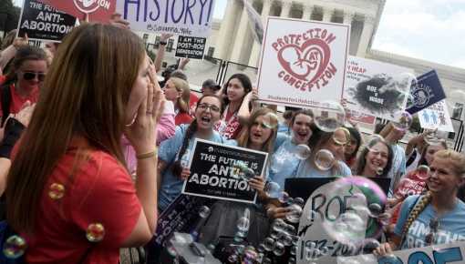 Inconstitucional: Máximo Tribunal de EE.UU revoca el derecho al aborto