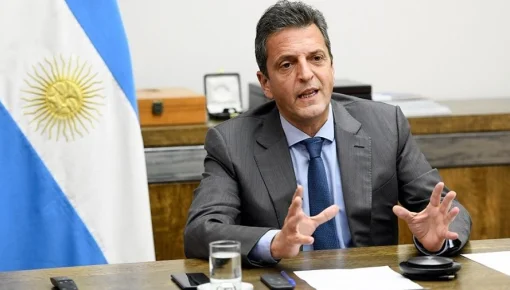 Formalizan denuncia contra sociedades por sobrefacturación de importaciones