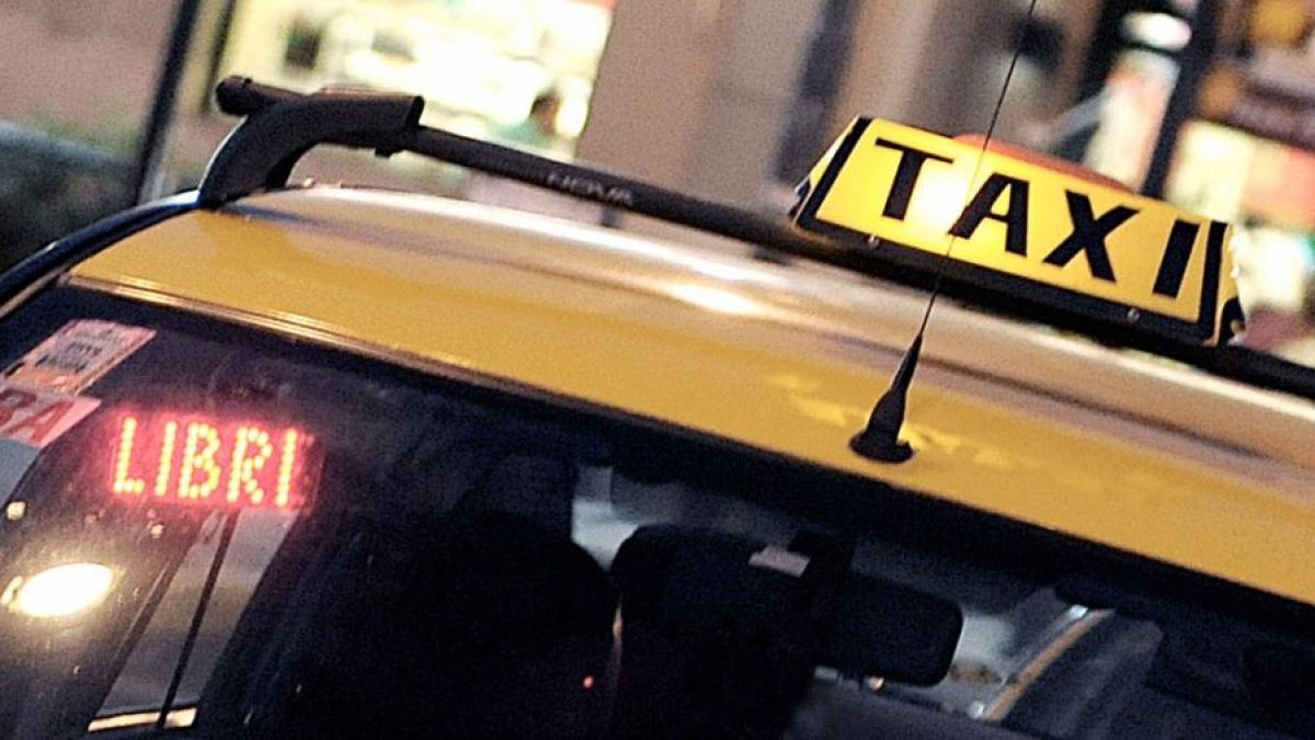 altText(CABA: habrá audiencia por un nuevo aumento de taxi en dos tramos)}