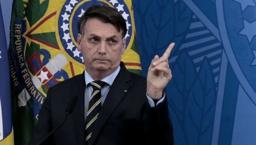 altText(Juez censura investigación que denunció al clan Bolsonaro por comprar 51 inmuebles en efectivo)}