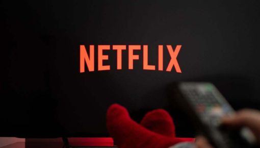 altText(Marcha atrás: Netflix discontinúa función de abono extra por compartir cuenta)}