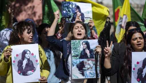 Los padres de Mahsa Amini piden un nuevo informe forense