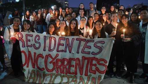 Residentes y concurrentes protestan en otra 