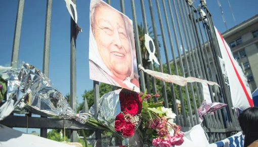 La despedida a Hebe, tan amplia y popular como las luchas que supo abrazar