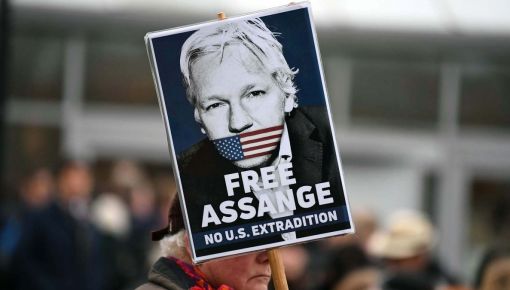 altText(Cinco grandes diarios pidieron el fin de las acciones judiciales contra Assange)}