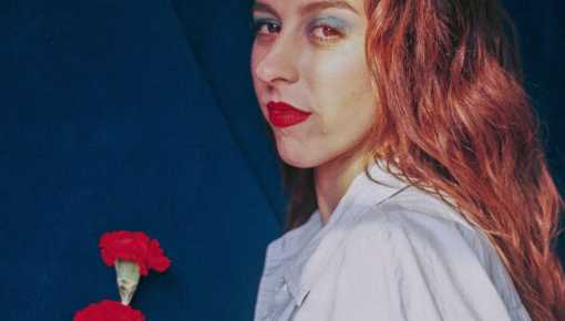 Como las sirenas: la voz de Sofía Campos hipnotiza