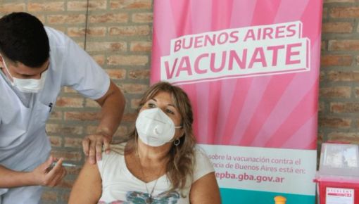 altText(Covid: la provincia de Buenos Aires extiende horarios de vacunación)}