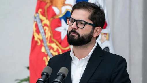 Chile: renuncias en el gabinete de Boric tras la polémica por los indultos
