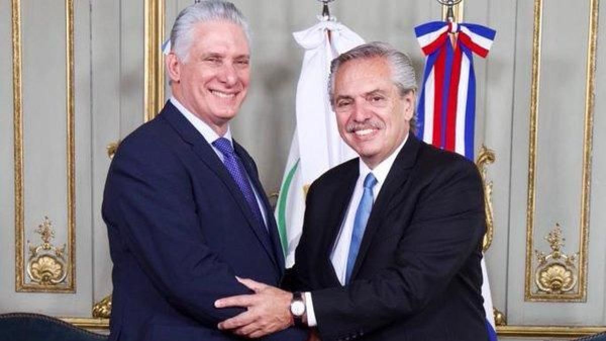 Alberto se reunió con el presidente de Cuba y el enviado de Biden