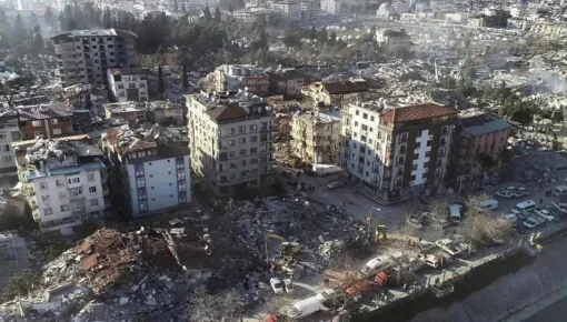 Se elevan a más de 28.000 los muertos tras el sismo en Turquía y Siria