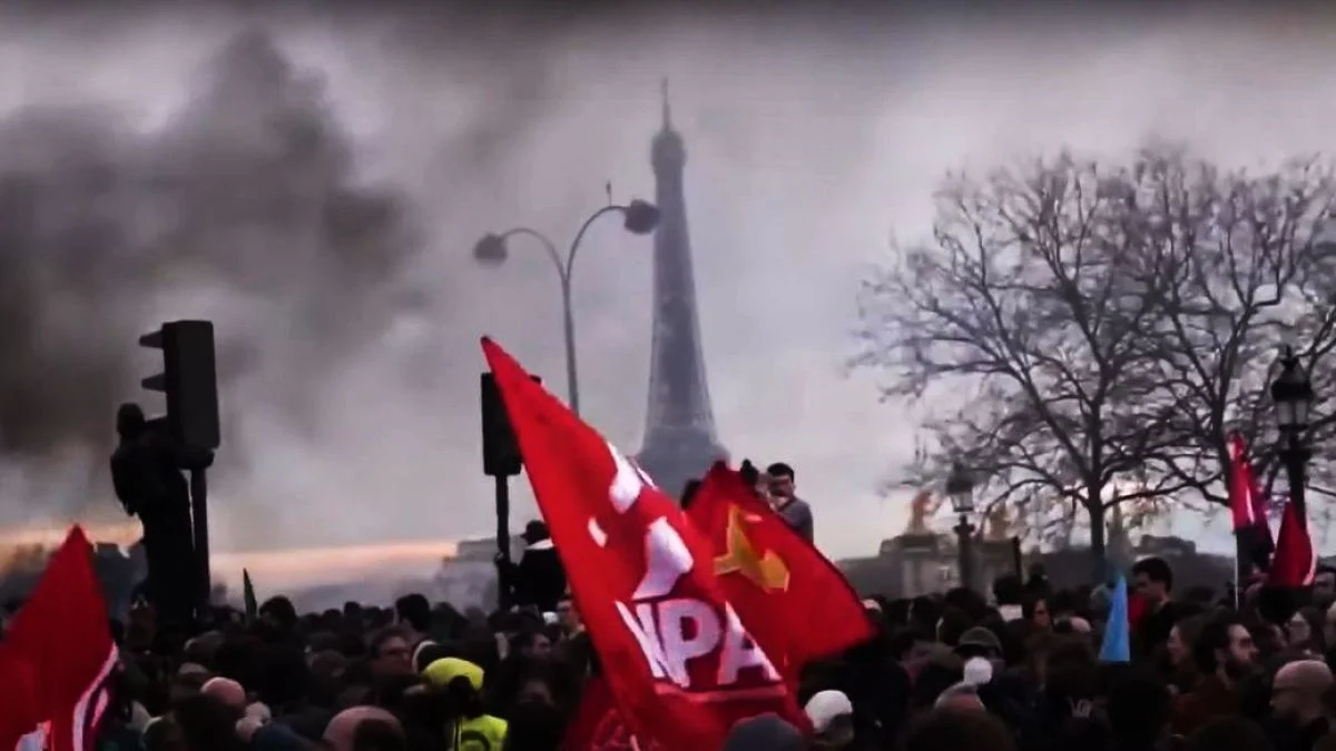Arde París: más de 200 detenidos en protestas contra la reforma jubilatoria