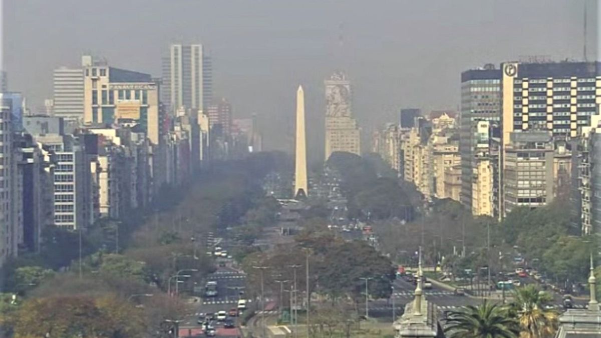 altText(¿Por qué hay humo y olor a quemado en la Ciudad de Buenos Aires? )}