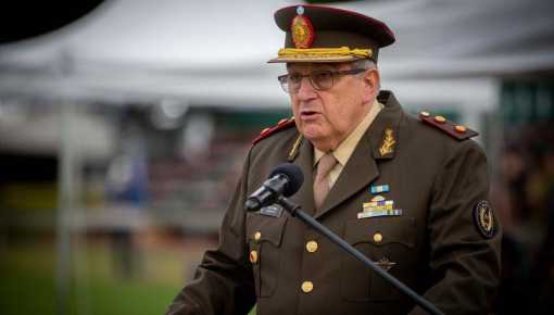 Un general retirado se queda sin su título por reivindicar al terrorismo de estado