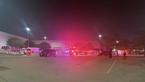 altText(Masivo tiroteo en Texas: nueve personas muertas en un centro comercial)}