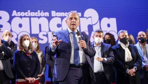 Los bancarios marcharán el 25 de mayo al acto de Cristina