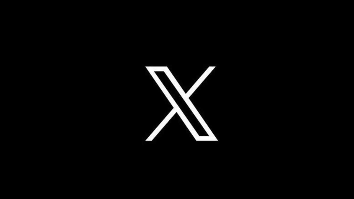 altText(Musk reemplazó el logo de Twitter por una X, ¿qué otros cambios se vienen?)}