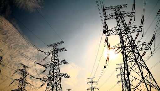 Multan a Edenor por incumplir con su servicio 