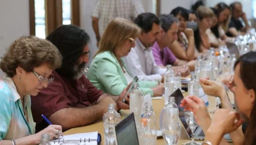 Aumento del 25% para docentes bonaerenses: cómo quedan los salarios