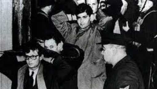 altText(Como en dictadura: un comando violentó la Universidad de San Luis)}