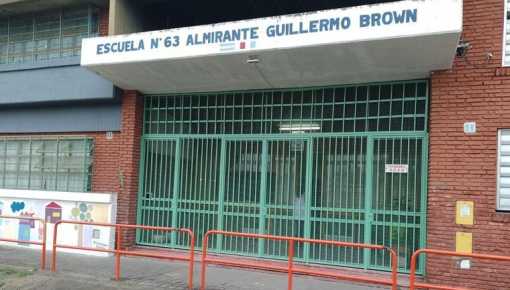 Balearon una escuela, un hospital y un banco en Rosario
