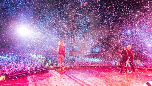 El fuego de Airbag, protagonista de una noche en Vélez