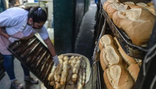Acuerdo con intendentes bonaerenses: el kilo de pan costará $1.500 