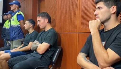 Abuso sexual en Vélez: confirmaron la prisión domiciliaria para tres futbolistas
