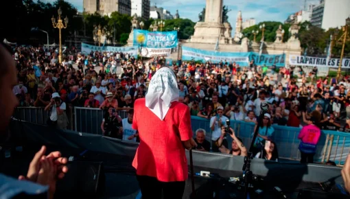 Taty Almeida a los trabajadores de Télam: &ldquo;A seguir en la lucha