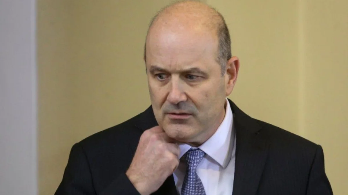 Sturzenegger se bajó de una charla en la UBA y dejó plantado al público