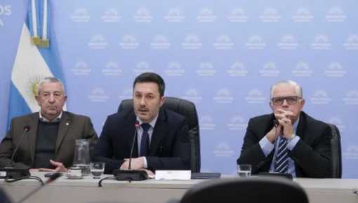 altText(Los insólitos argumentos de Petri para defender la vuelta de los militares a la calle)}