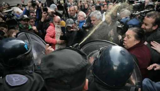 Denuncian penalmente a la Policía Federal por la represión a jubilados