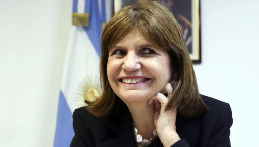 Una ministra seria: para Bullrich, el atentado a la SRA pudo ser cometido por 